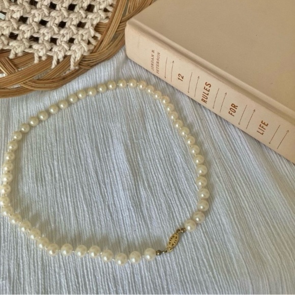 Ivory Hand Knotted Pearl Necklace Vintage “Berenice” 19” Marquis Fishhook Class - Picture 5 of 6